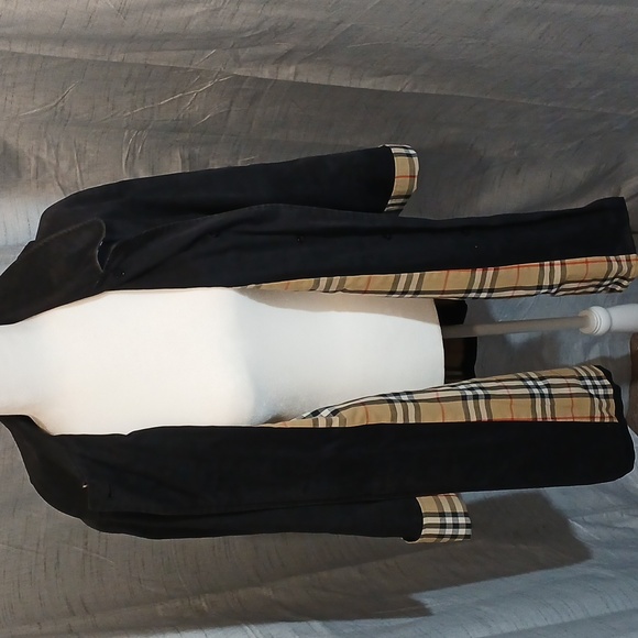 Burberry London Black Hooded Trench Coat - Picture 5 of 16